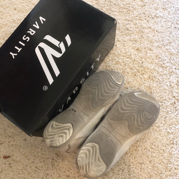 Varsity cheer shoes - Picture 2 of 3